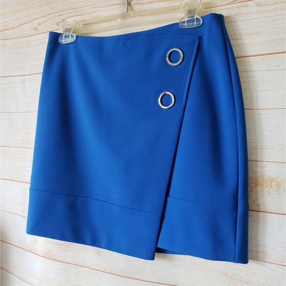 H&M Faux Wrap Asymmetric Mini Skirt with Silver Tone Hardware Accent Design - Picture 4 of 10